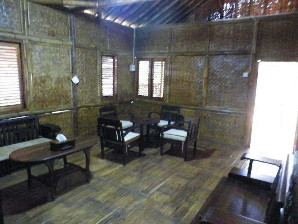 Villa Kampung Karuhun Sutan Raja Bandung Habitación foto