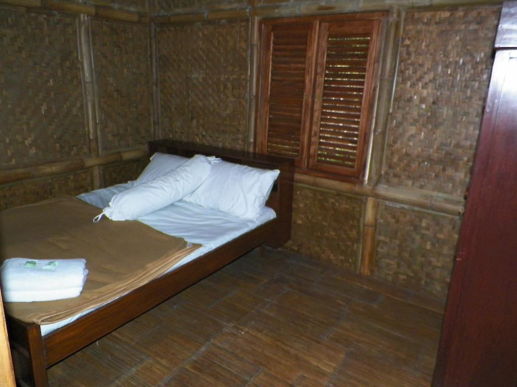 Villa Kampung Karuhun Sutan Raja Bandung Habitación foto