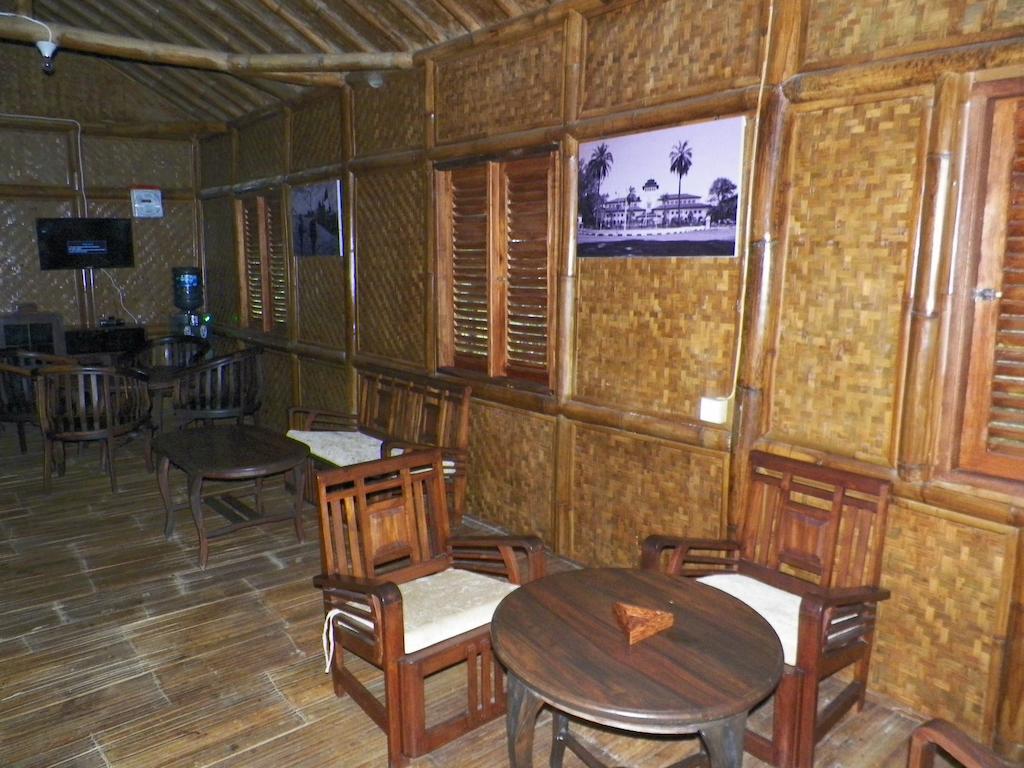 Villa Kampung Karuhun Sutan Raja Bandung Habitación foto