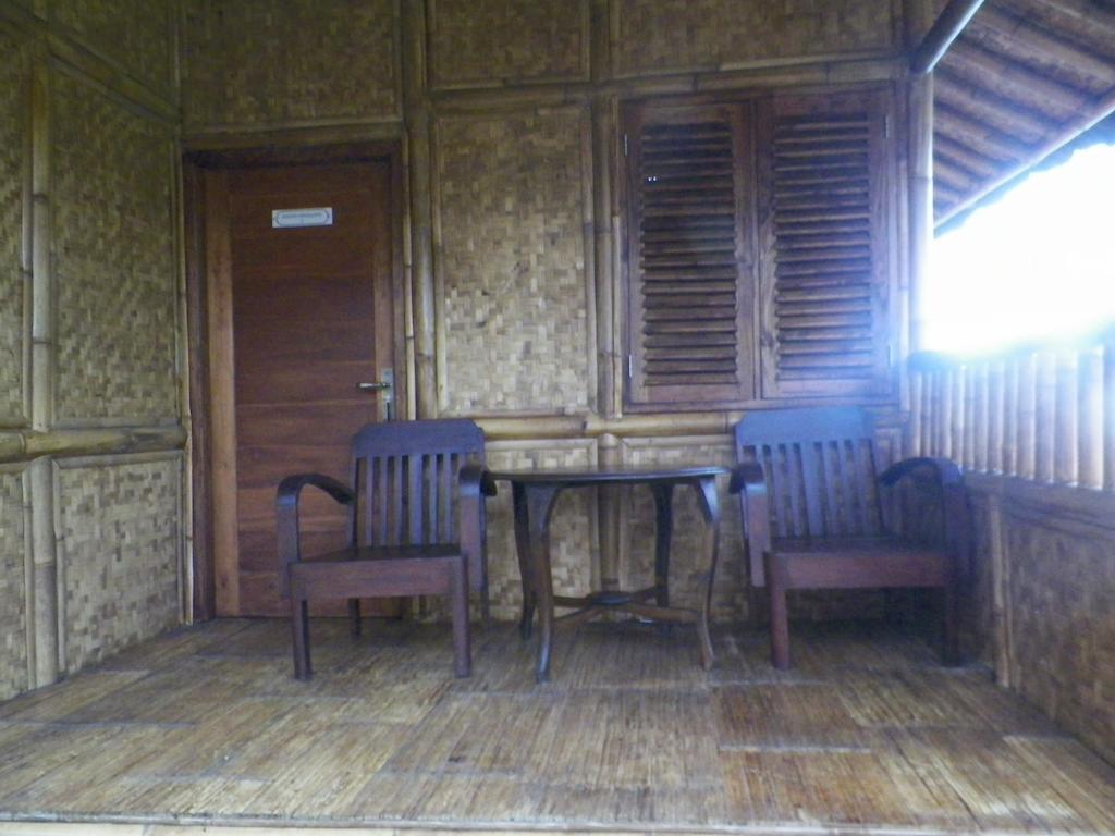 Villa Kampung Karuhun Sutan Raja Bandung Habitación foto